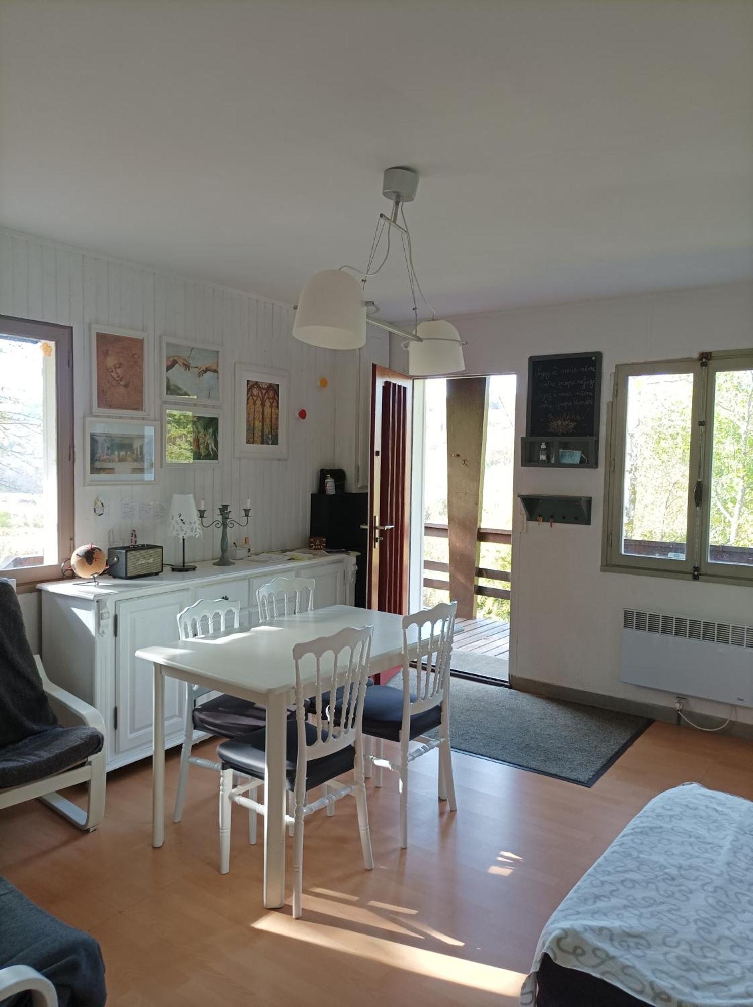 Chalet Deux Chambres Au Calme Saint-Brisson Ruang foto